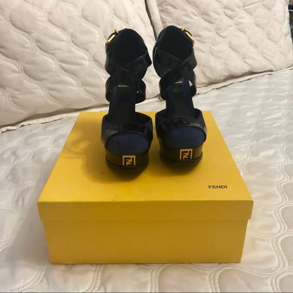 Fendi Shoes - Fendi Decollette Pumps